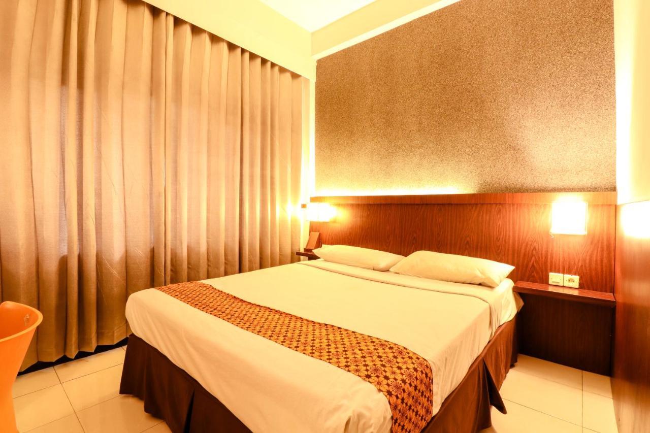 Hotel Jawa Surabaya Exterior foto