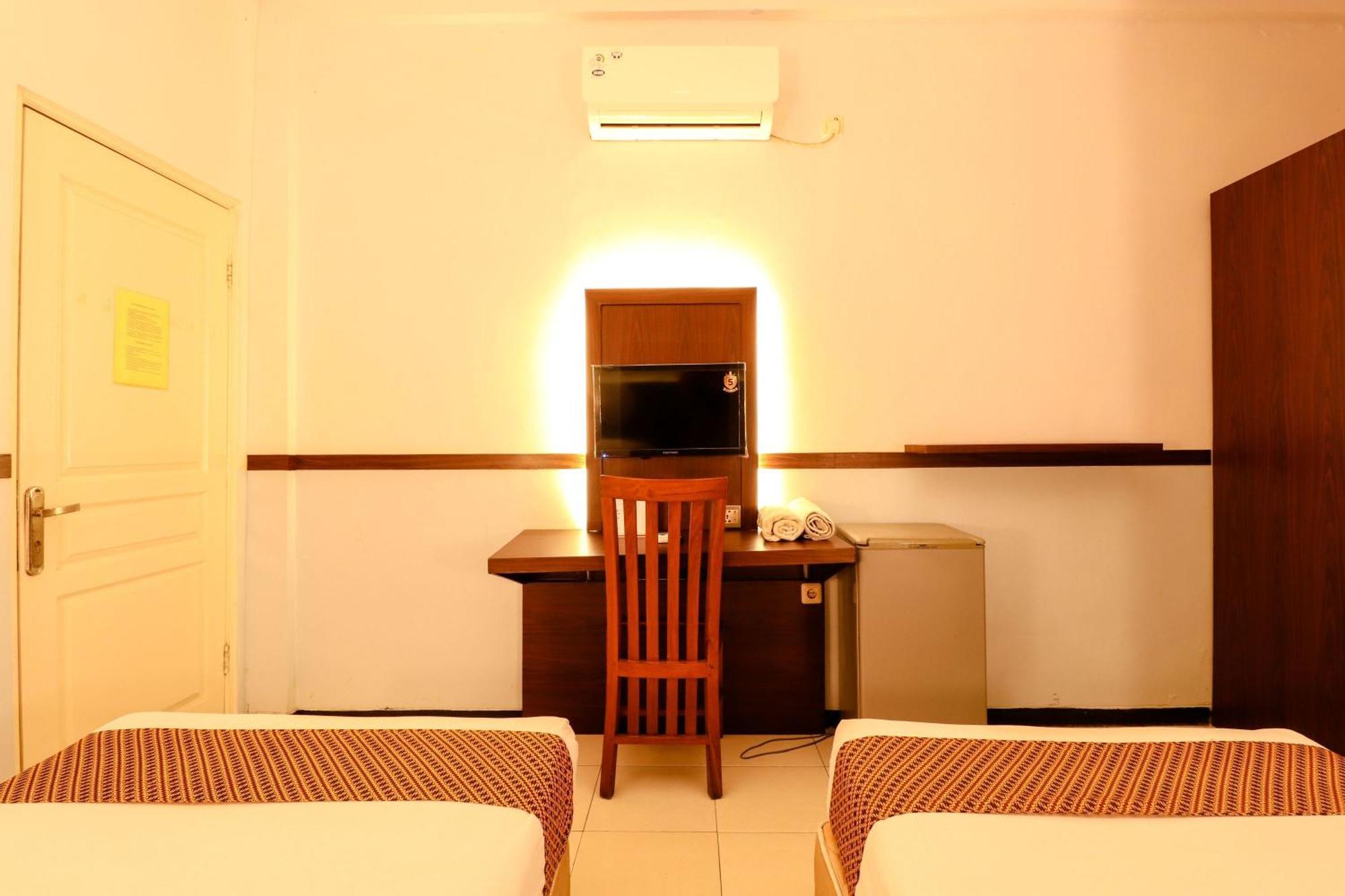Hotel Jawa Surabaya Exterior foto