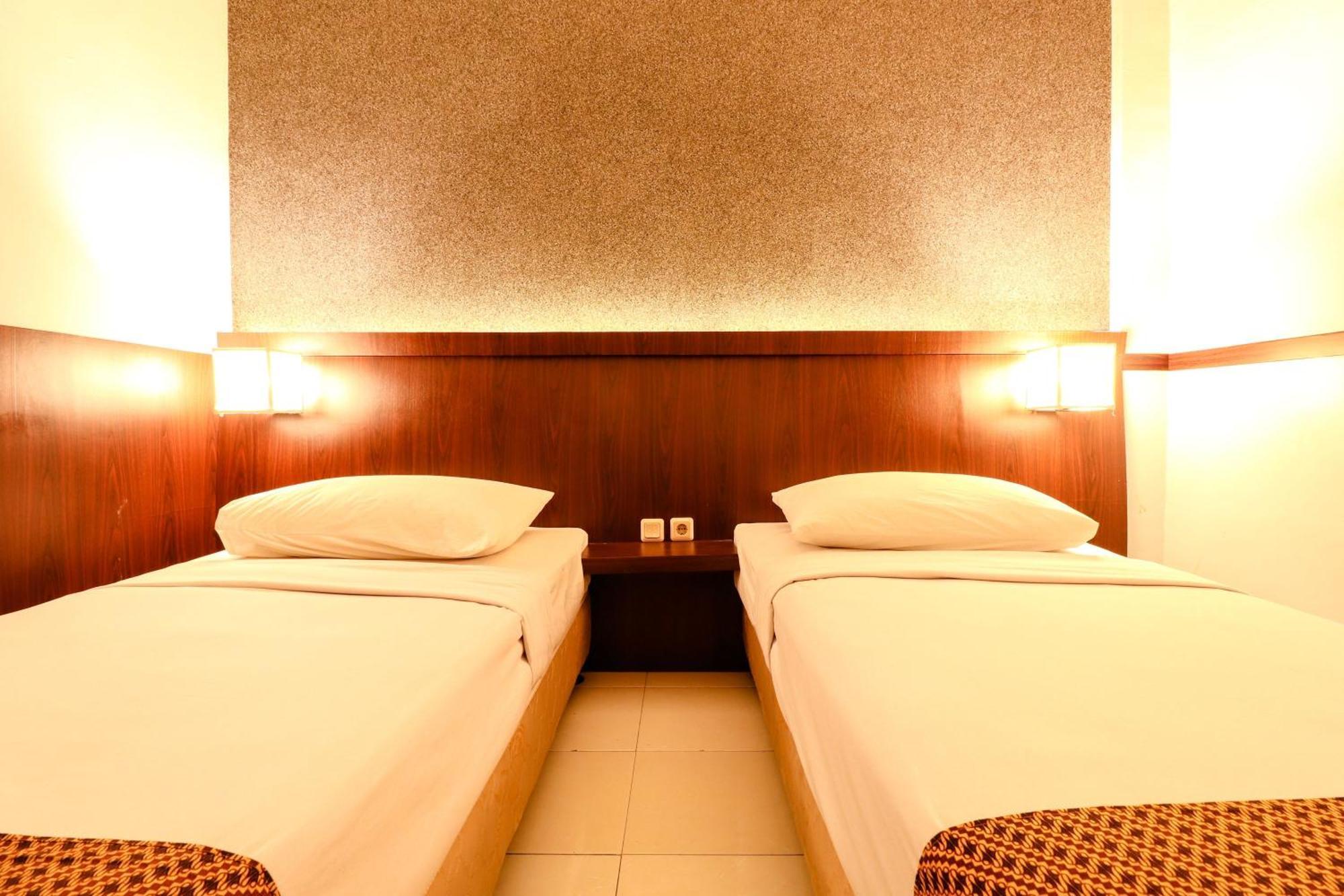 Hotel Jawa Surabaya Exterior foto